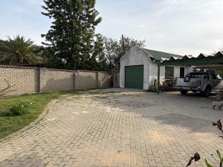 4 Bedroom Property for Sale in Riebeeckstad Free State